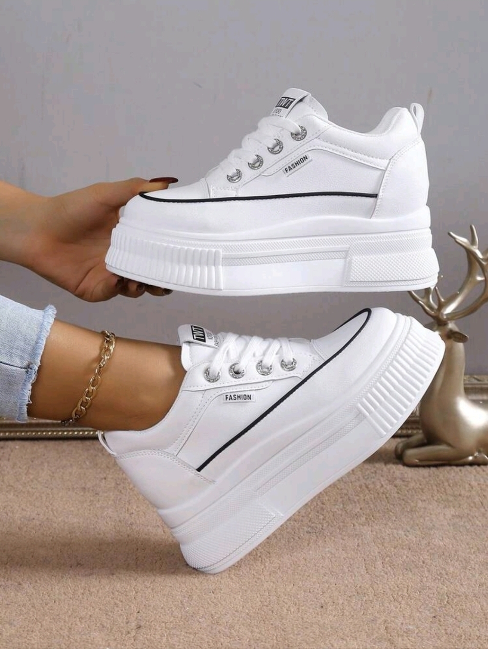 Stacked Platform Lace-Up Sneakers ▪︎ Faux Leather ▪︎ White ▪︎ Sz 7/38